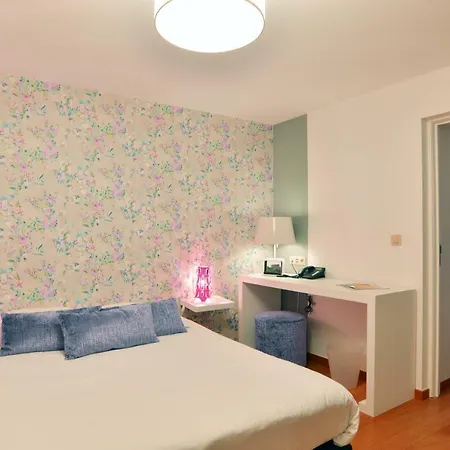 O Restaurant 3* دربي